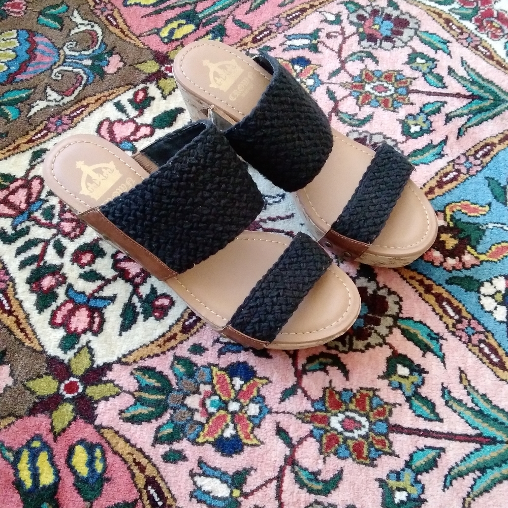 Crown Vintage black woven strap wedge sandals